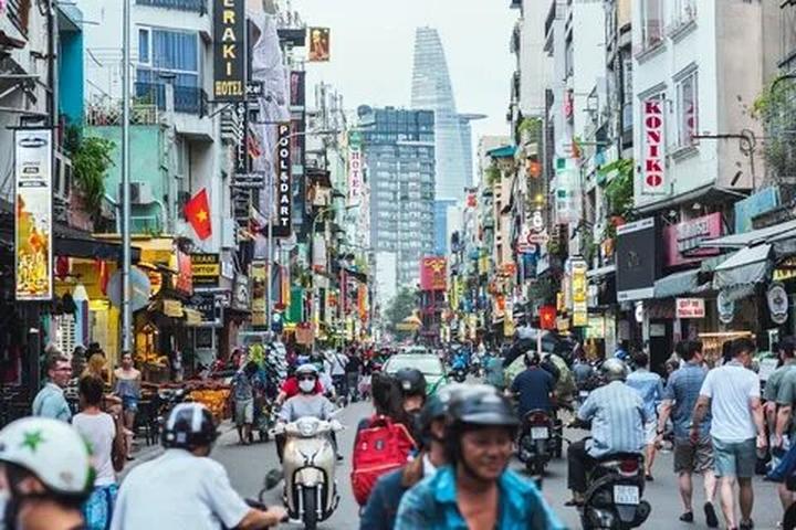 Từ Nhân Viên Ngân Hàng Đến Nhà Sáng Tạo Video: Chuyến Phiêu Lưu Cùng Hotspot Matrix